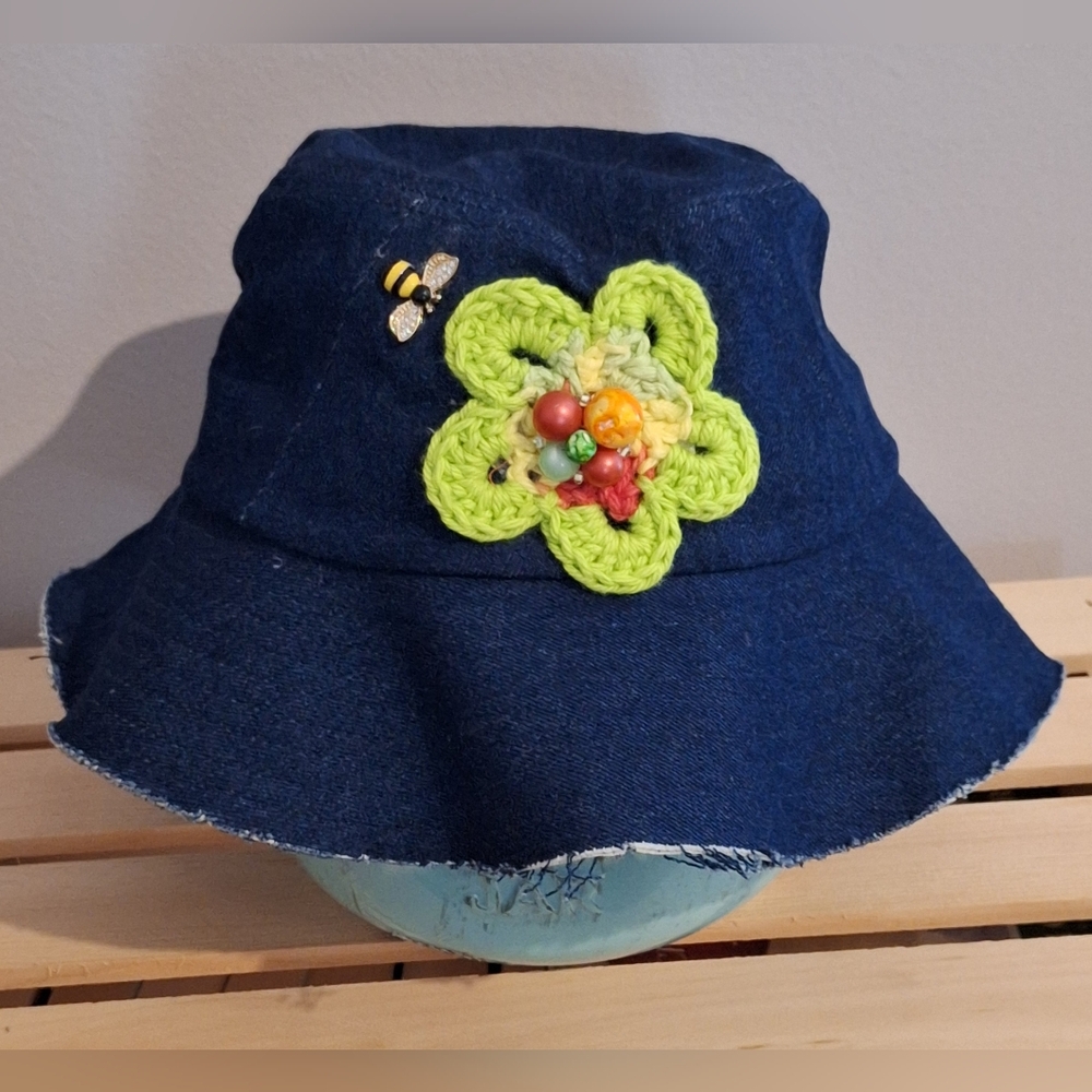 NWOT UPSCALED Lucky Brand Blue Hat with Hand Crafted Green Flower Accent
